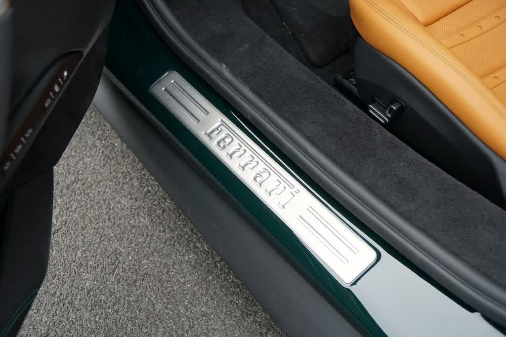 Used 2025 Ferrari 296 GTS RWD image 18
