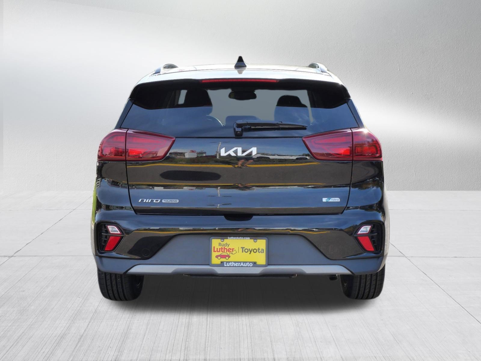 Used 2022 Kia Niro Touring Special Edition FWD image 6