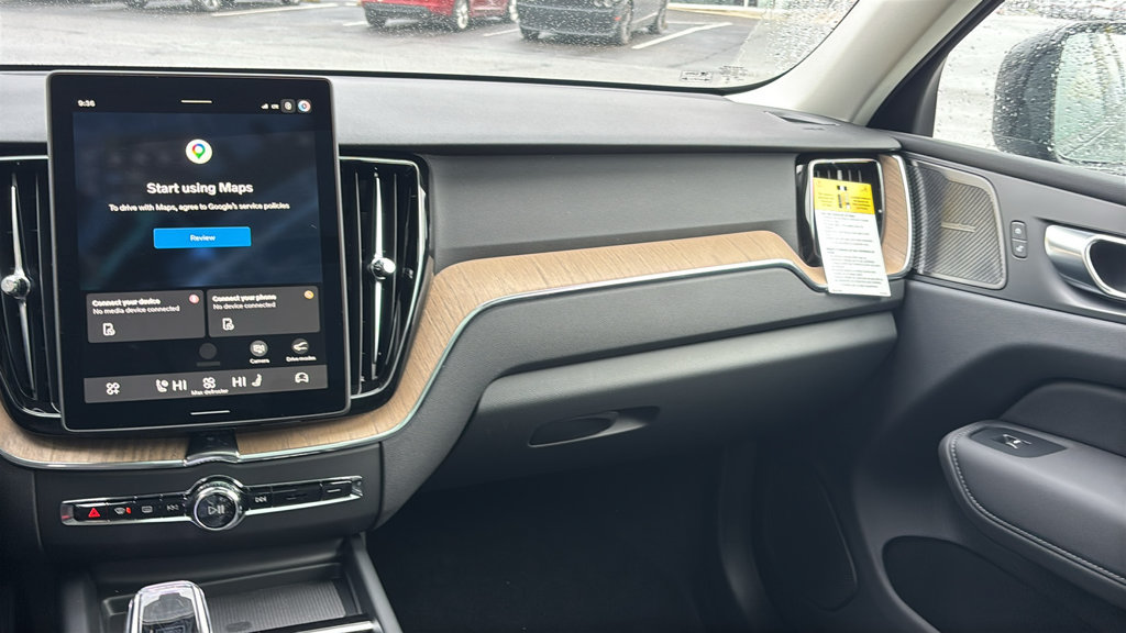 New 2027 Volvo XC60 T8 Plus AWD/4WD image 8