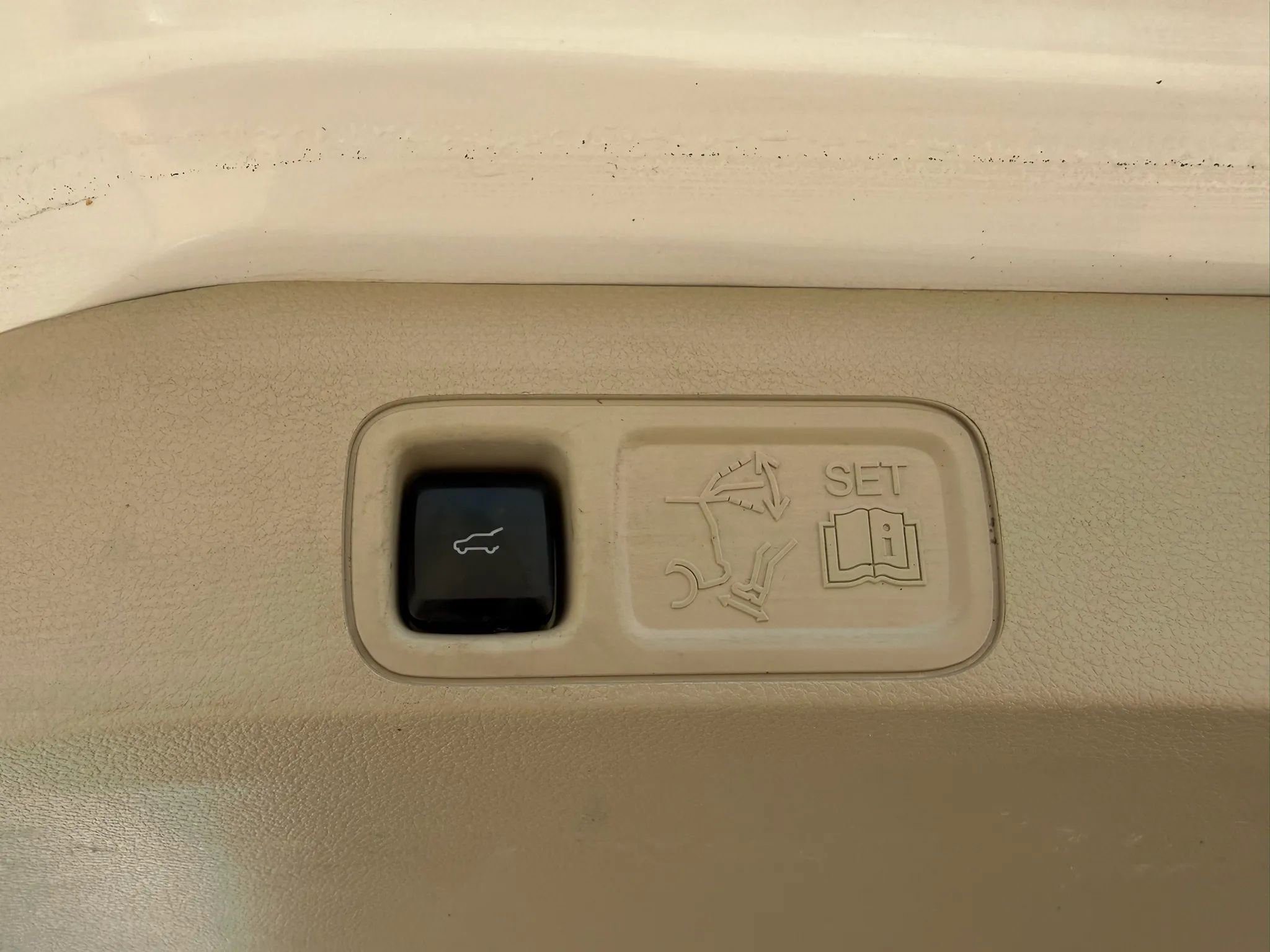 Used 2019 Lincoln Navigator Reserve AWD/4WD image 14
