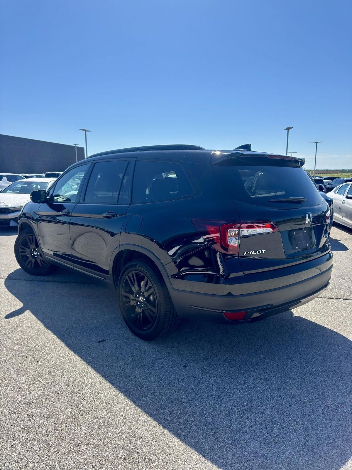 Used 2020 Honda Pilot Black Edition image 3