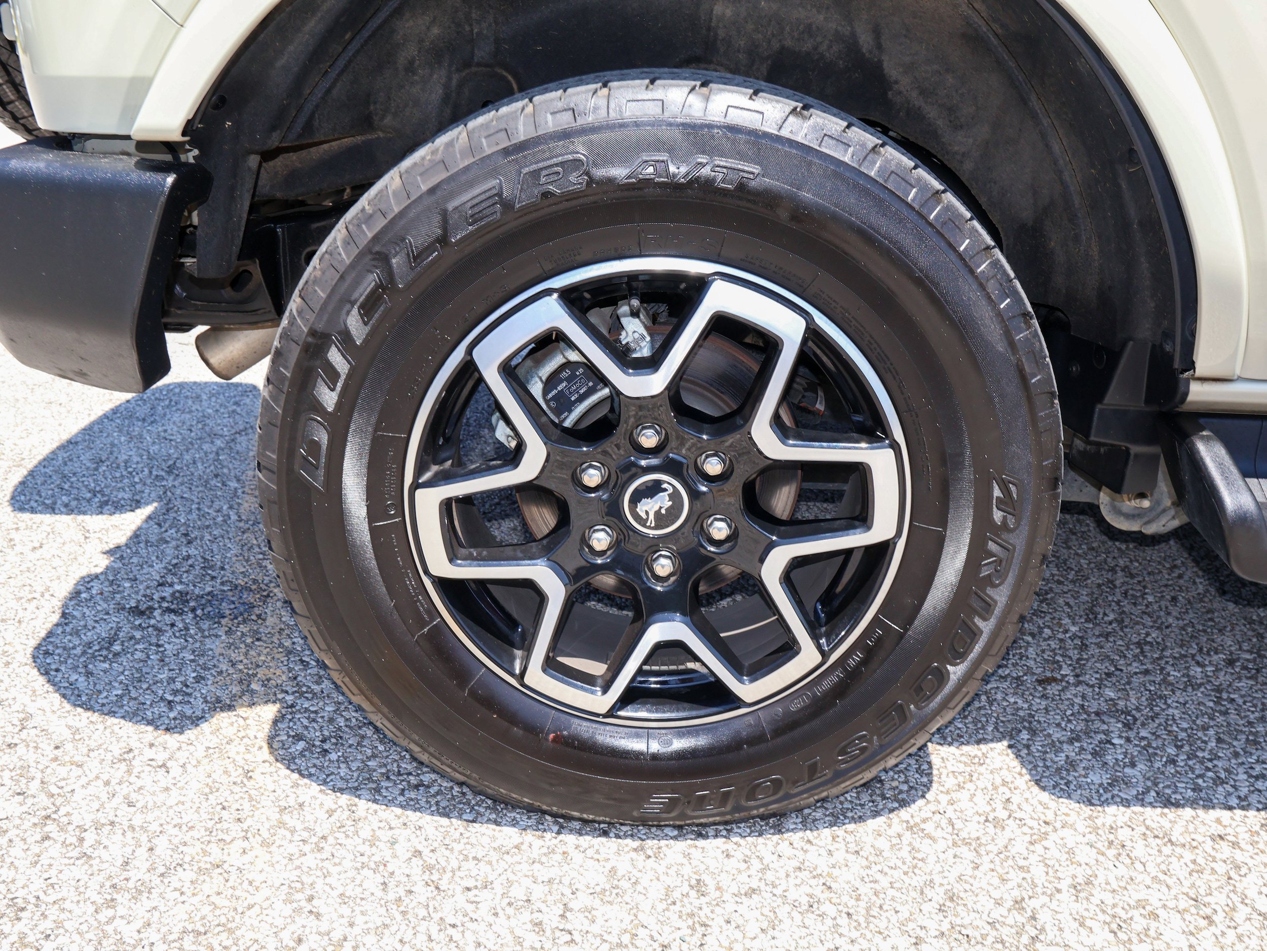 Used 2025 Ford Bronco Outer Banks AWD/4WD image 31