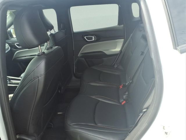 Used 2024 Jeep Compass Limited image 8