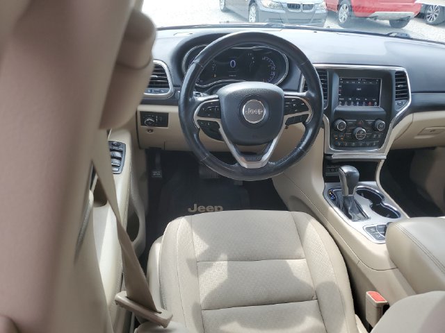 Used 2020 Jeep Grand Cherokee Laredo w/ Security & Convenience Group AWD/4WD image 11