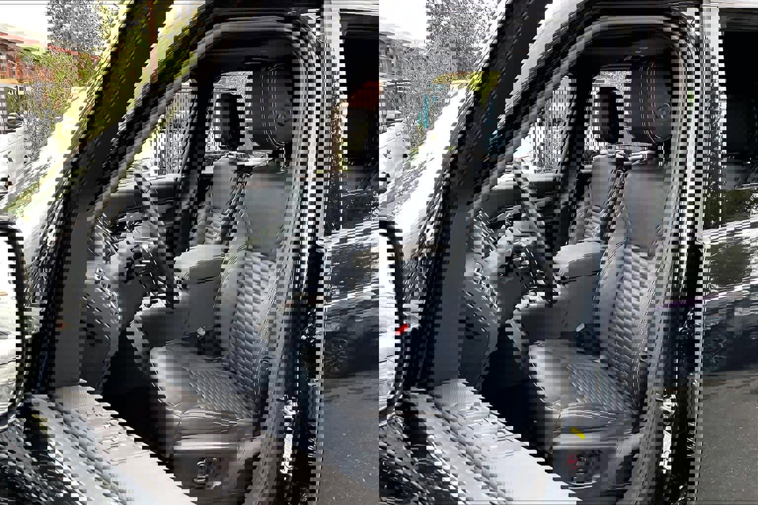 Used 2023 Land Rover Discovery S R-Dynamic image 27