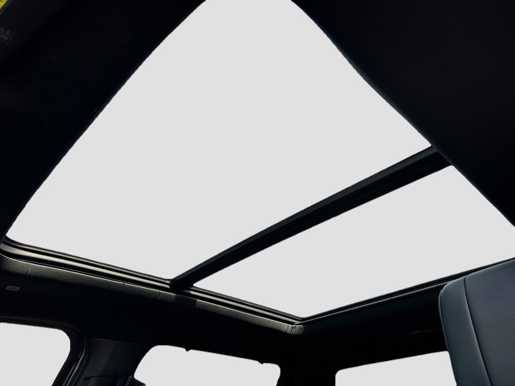 Used 2025 Toyota Tundra Platinum image 18