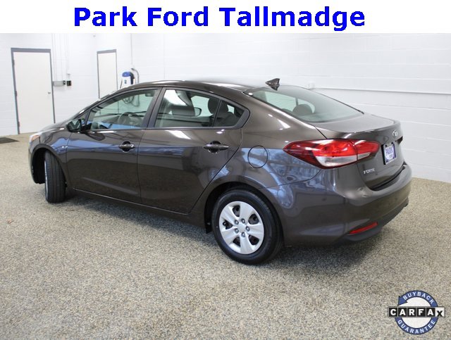 Used 2018 Kia Forte LX image 2