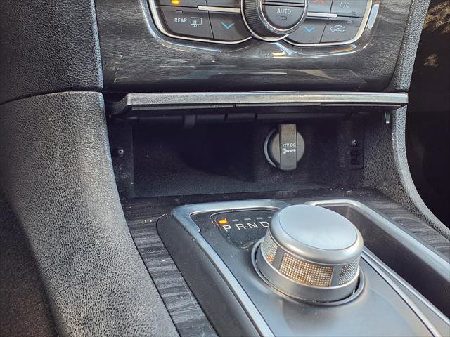 Certified 2020 Chrysler 300 Touring L w/ 300 Premium Group image 15