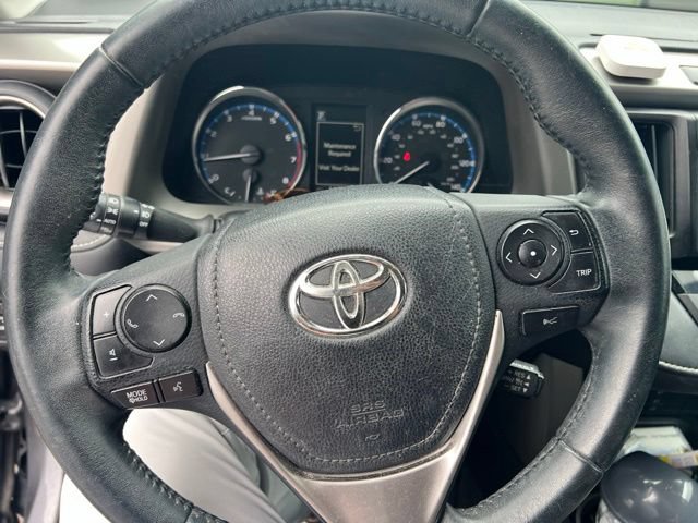 Used 2016 Toyota RAV4 Limited AWD/4WD image 11