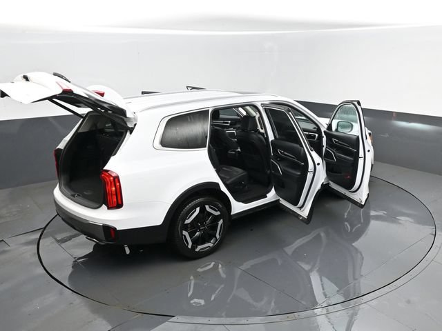 Used 2025 Kia Telluride S AWD/4WD image 31