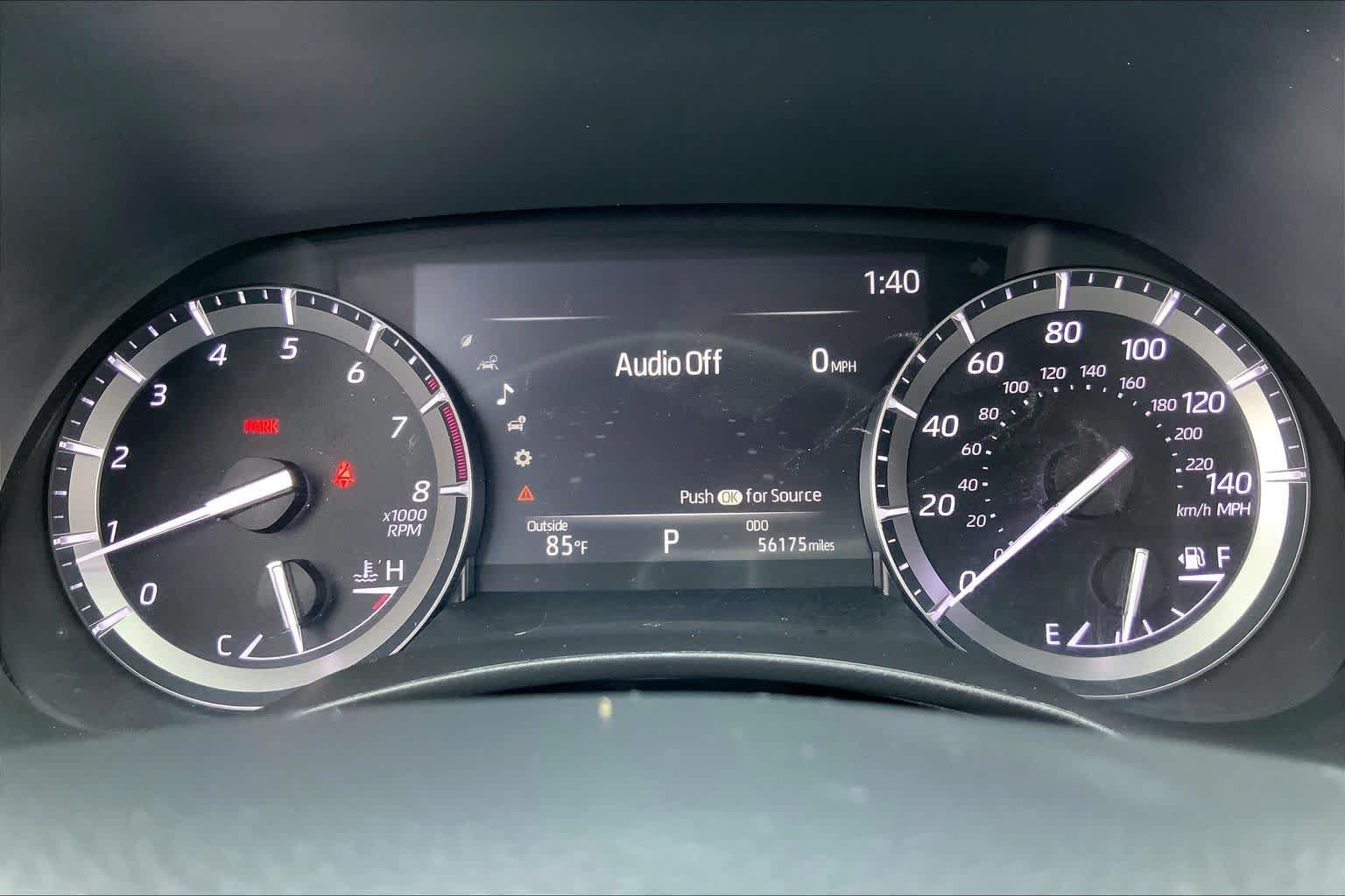 Used 2020 Toyota Highlander XLE AWD/4WD image 25