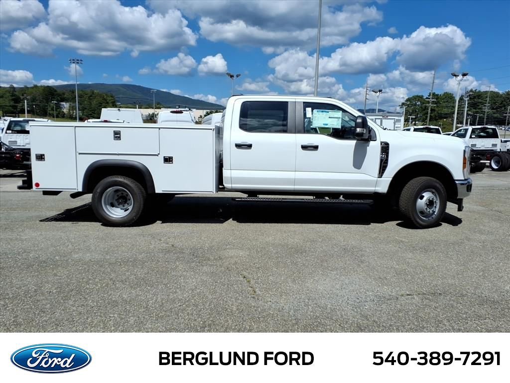 New 2025 Ford F350 XL w/ XL Chrome Package image 4