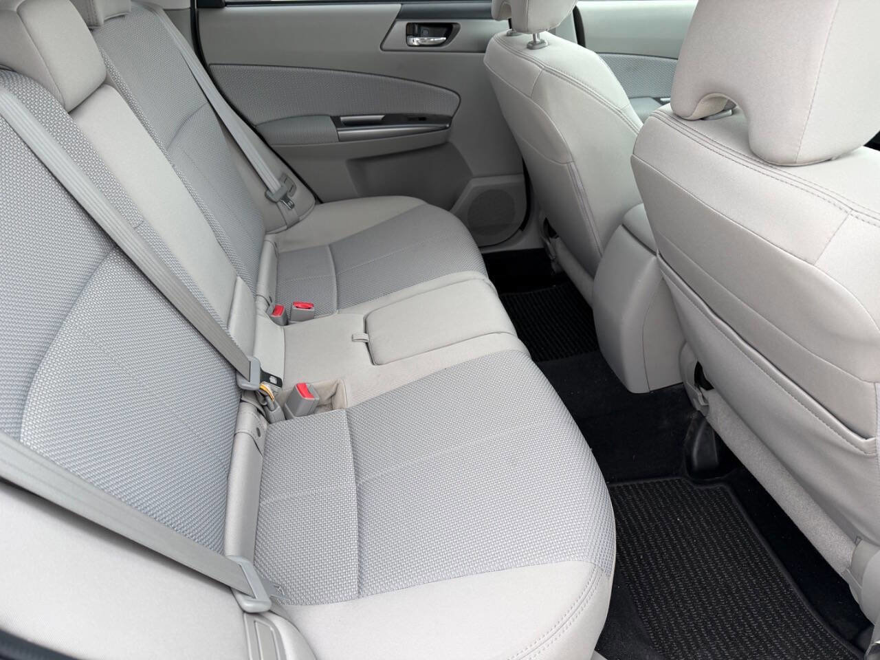 Used 2013 Subaru Forester 2.5X Premium w/ All-Weather Plus Pkg image 19