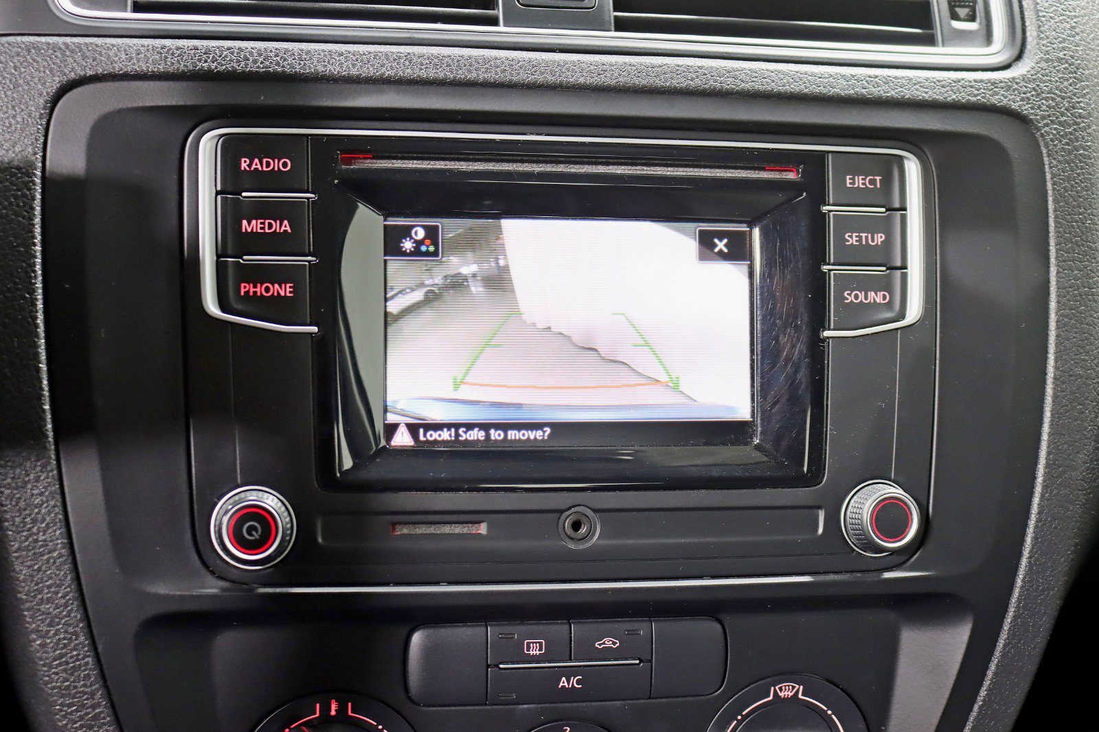 Used 2017 Volkswagen Jetta S image 18