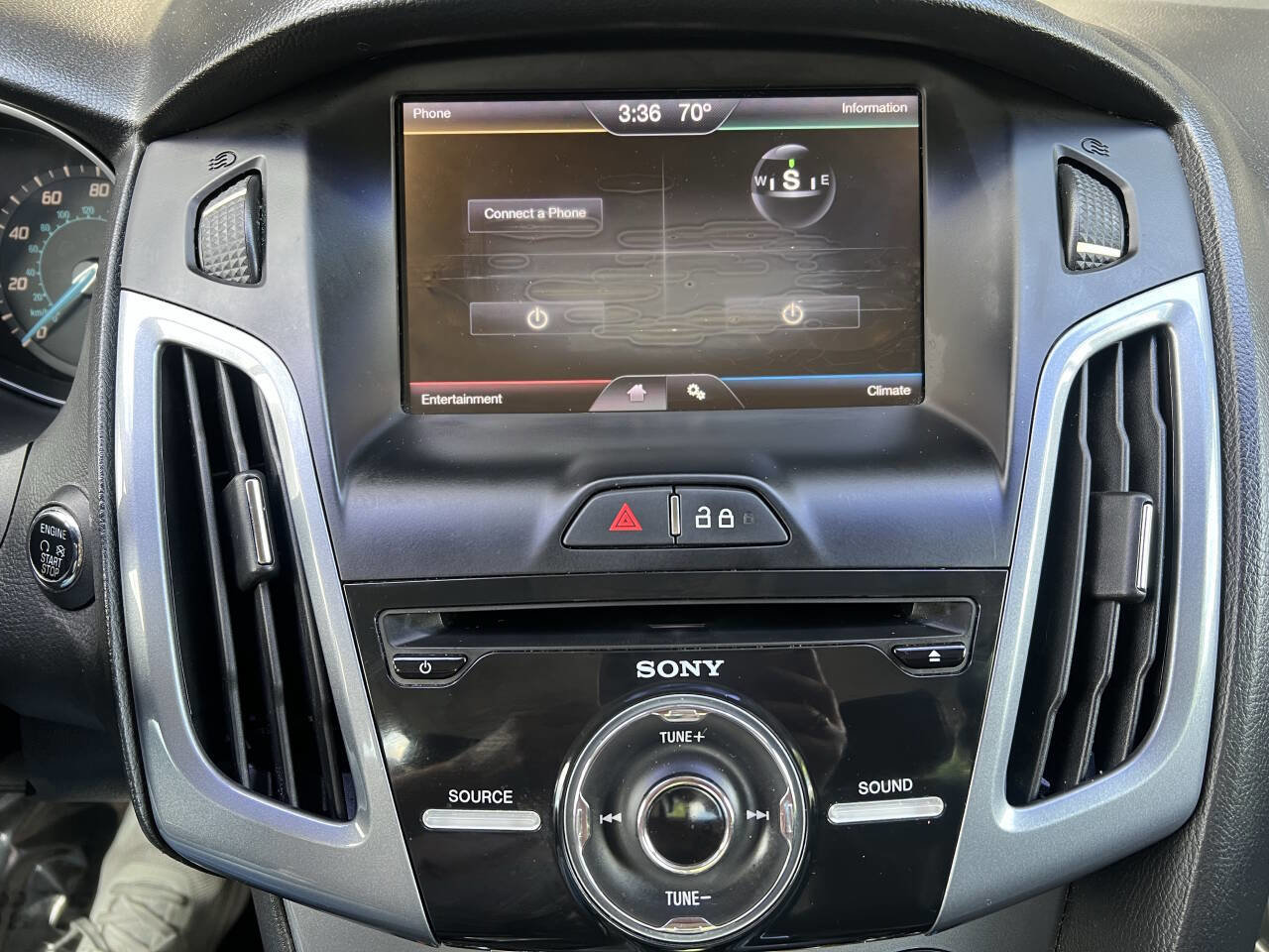 Used 2013 Ford Focus Titanium image 19