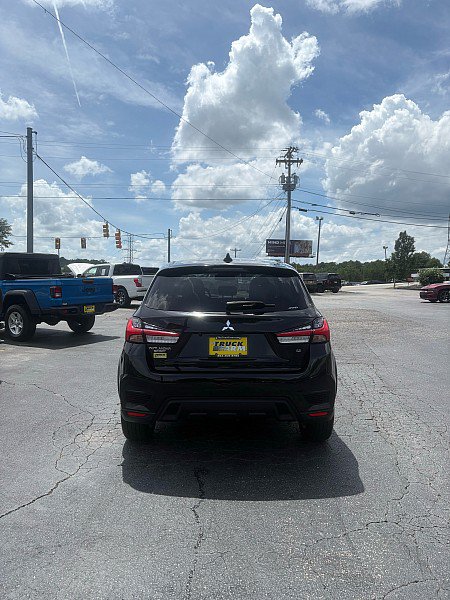 Used 2024 Mitsubishi Outlander Sport SE AWD/4WD image 17