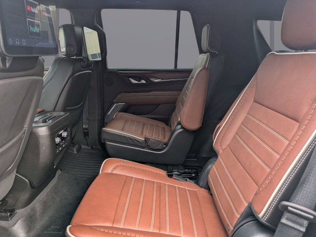 Used 2023 GMC Yukon Denali Ultimate AWD/4WD image 14
