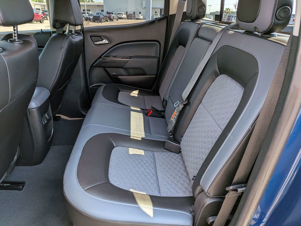 Used 2019 Chevrolet Colorado Z71 AWD/4WD image 16