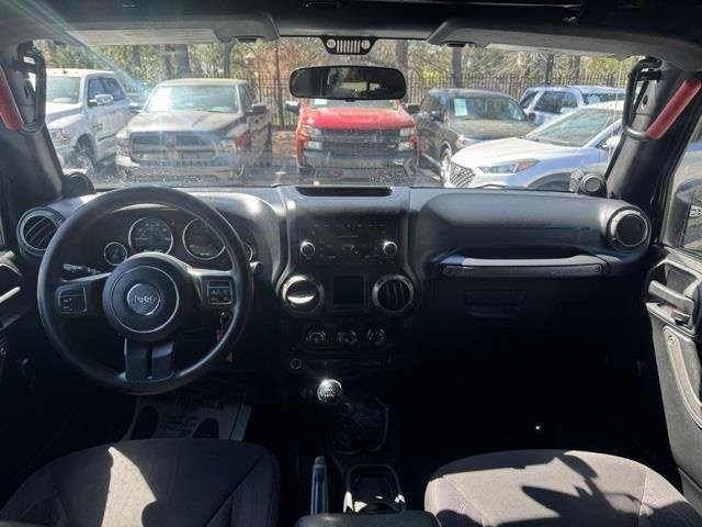 Used 2013 Jeep Wrangler Unlimited Sport image 23