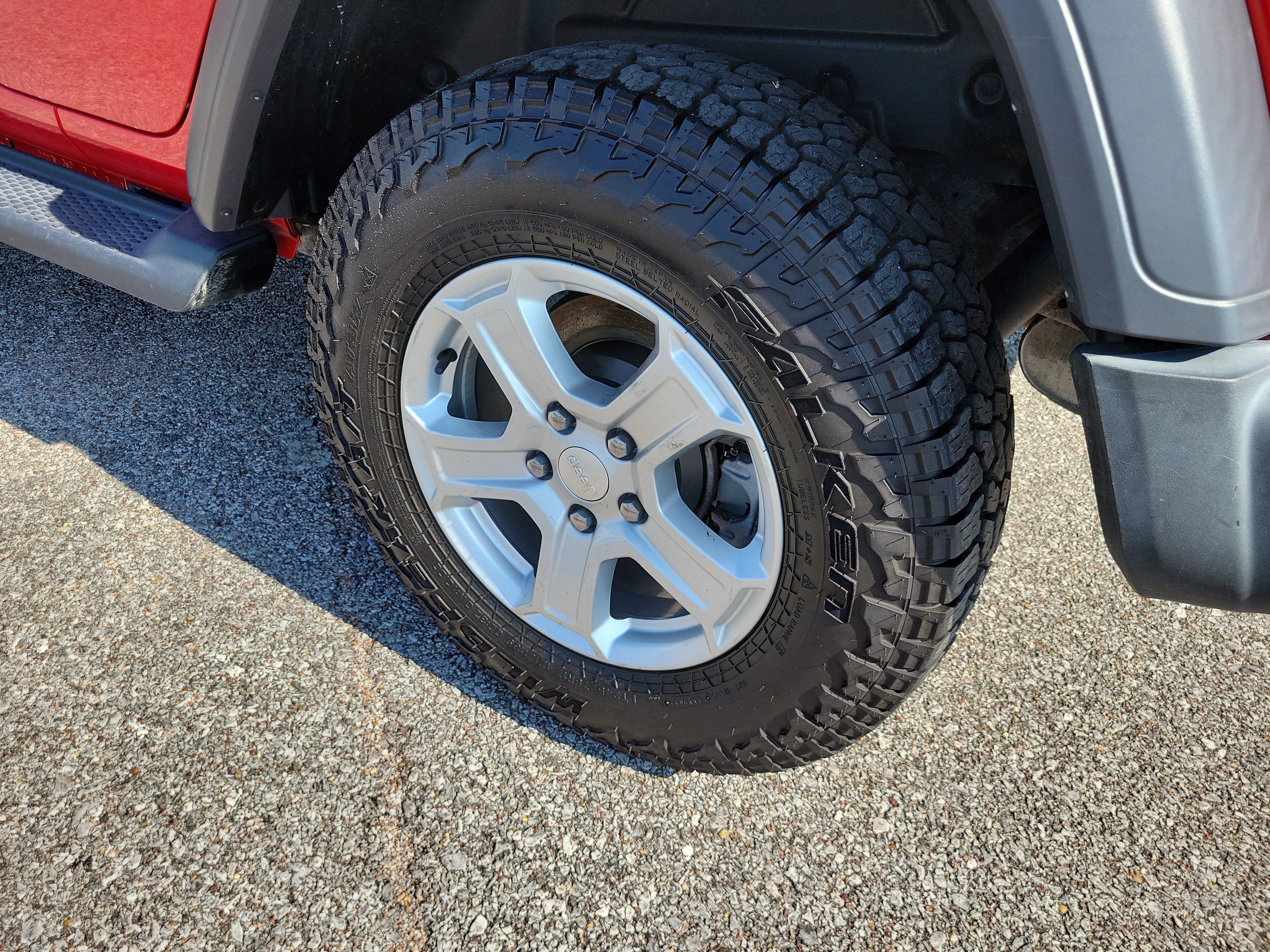 Used 2018 Jeep Wrangler Unlimited Sport S AWD/4WD image 27