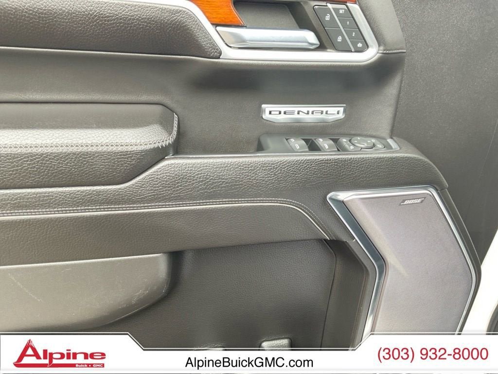 Used 2022 GMC Sierra 1500 Denali w/ Technology Package AWD/4WD image 19
