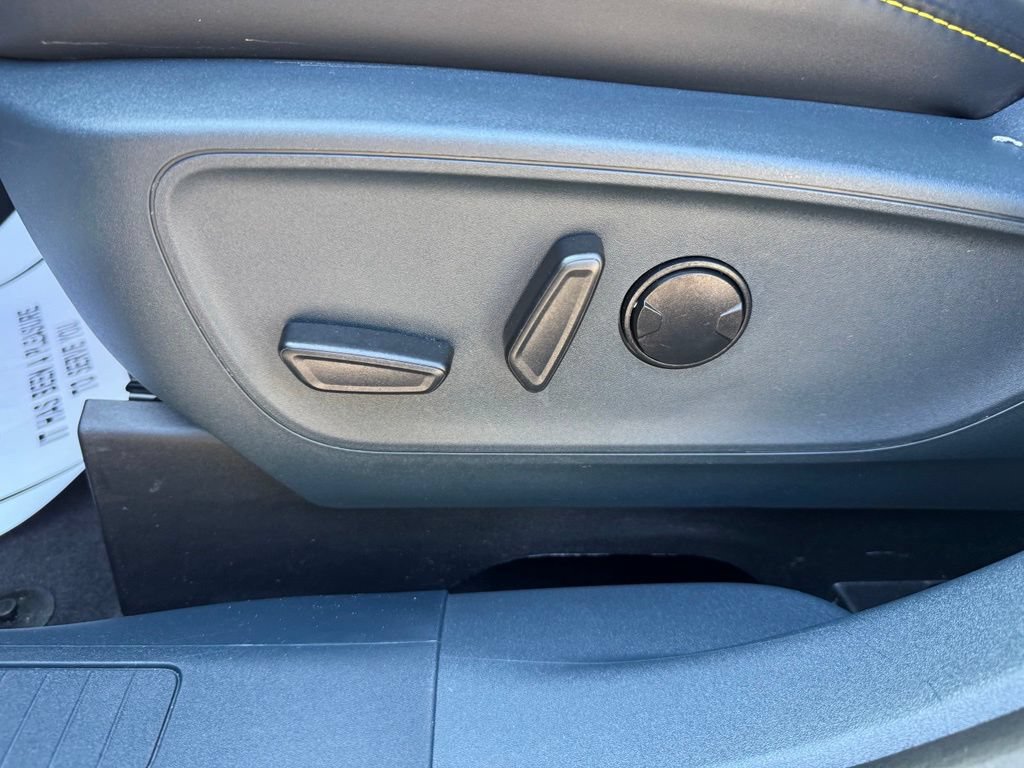 Used 2025 Ford Maverick Lobo AWD/4WD image 22