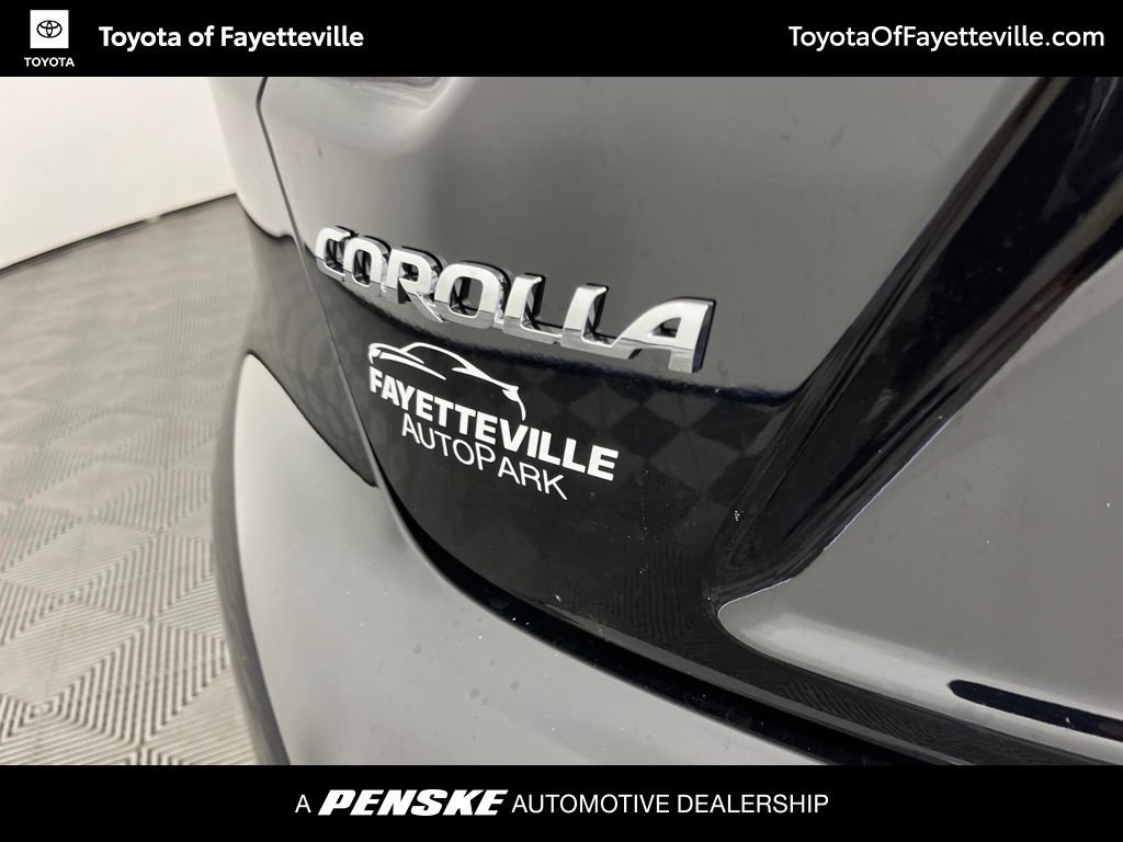 Used 2026 Toyota Corolla LE FWD image 3
