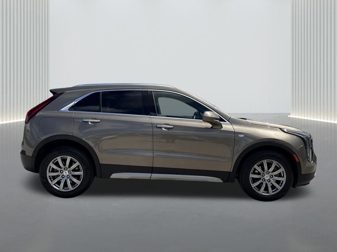 Used 2020 Cadillac XT4 Premium Luxury FWD image 4
