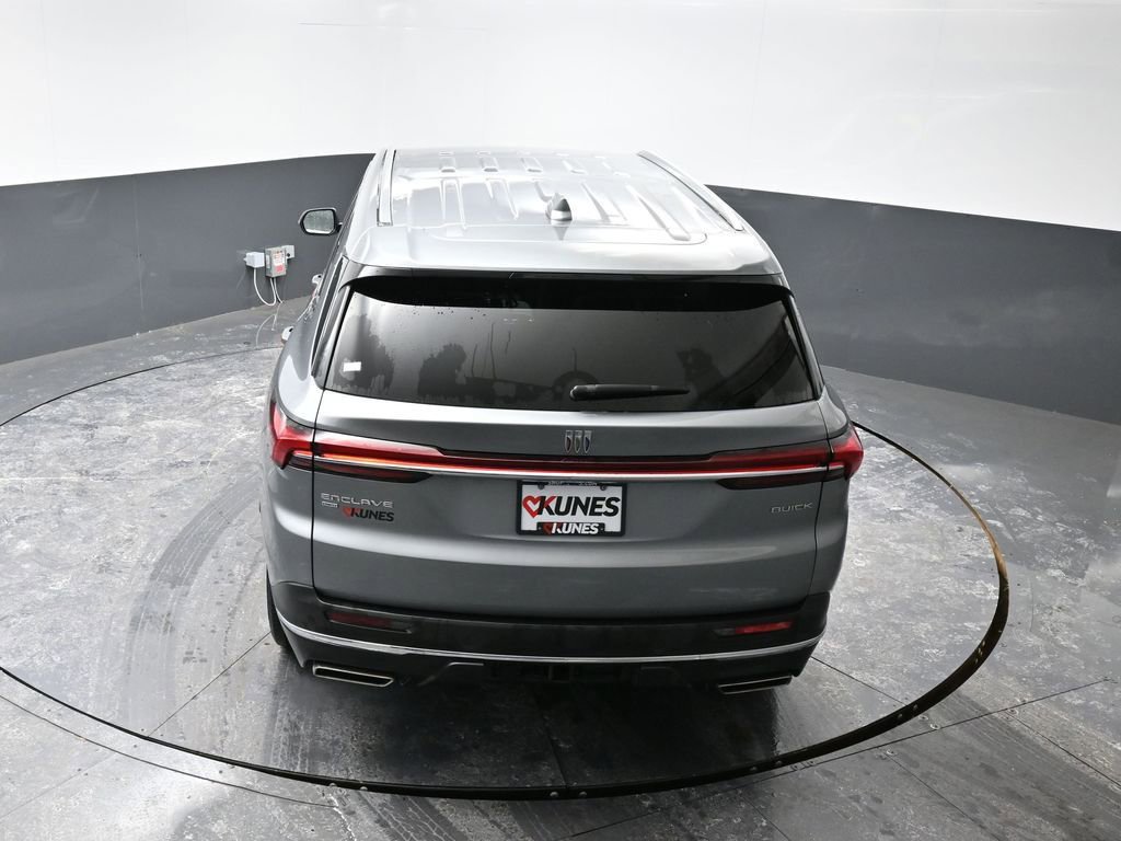 Used 2025 Buick Enclave Preferred w/ Power Package image 54