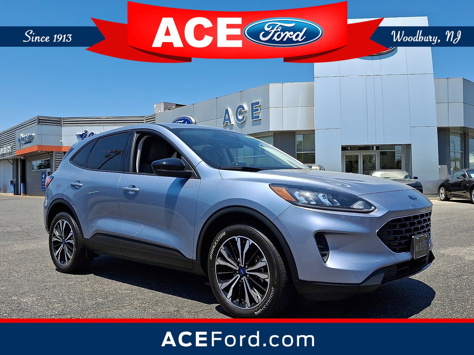 Used 2022 Ford Escape SE w/ SE Sport Appearance Package