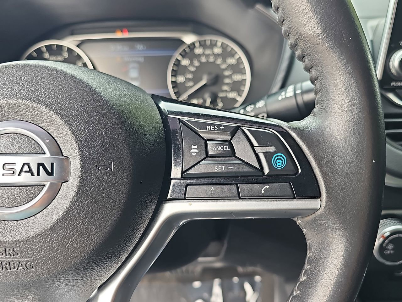Certified 2022 Nissan Altima 2.5 SV w/ SV Premium Package FWD image 17