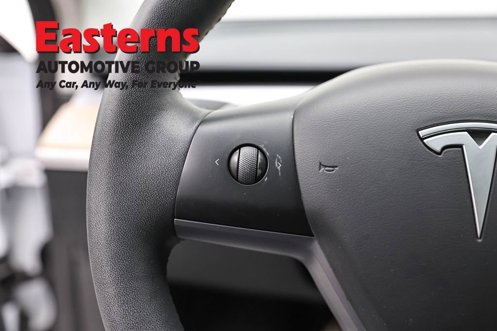 Used 2023 Tesla Model 3 Standard Range image 15