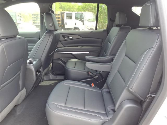 New 2026 Chevrolet Traverse LT w/ Midnight/Sport Edition FWD image 11