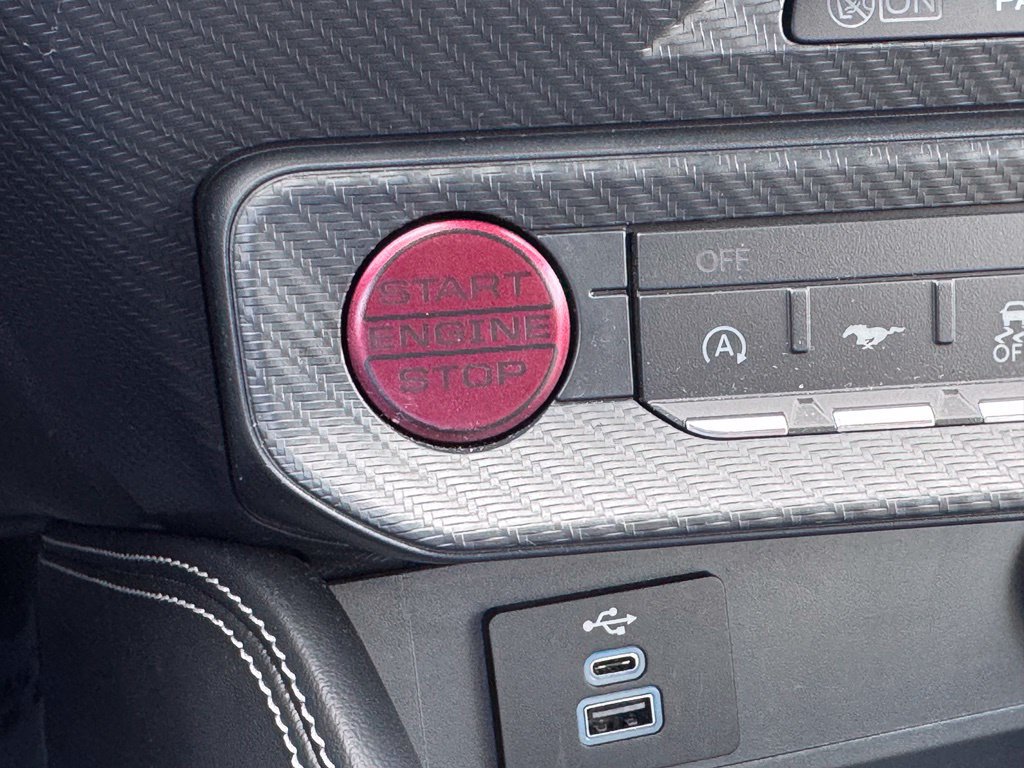 Used 2025 Ford Mustang GT Premium RWD image 10