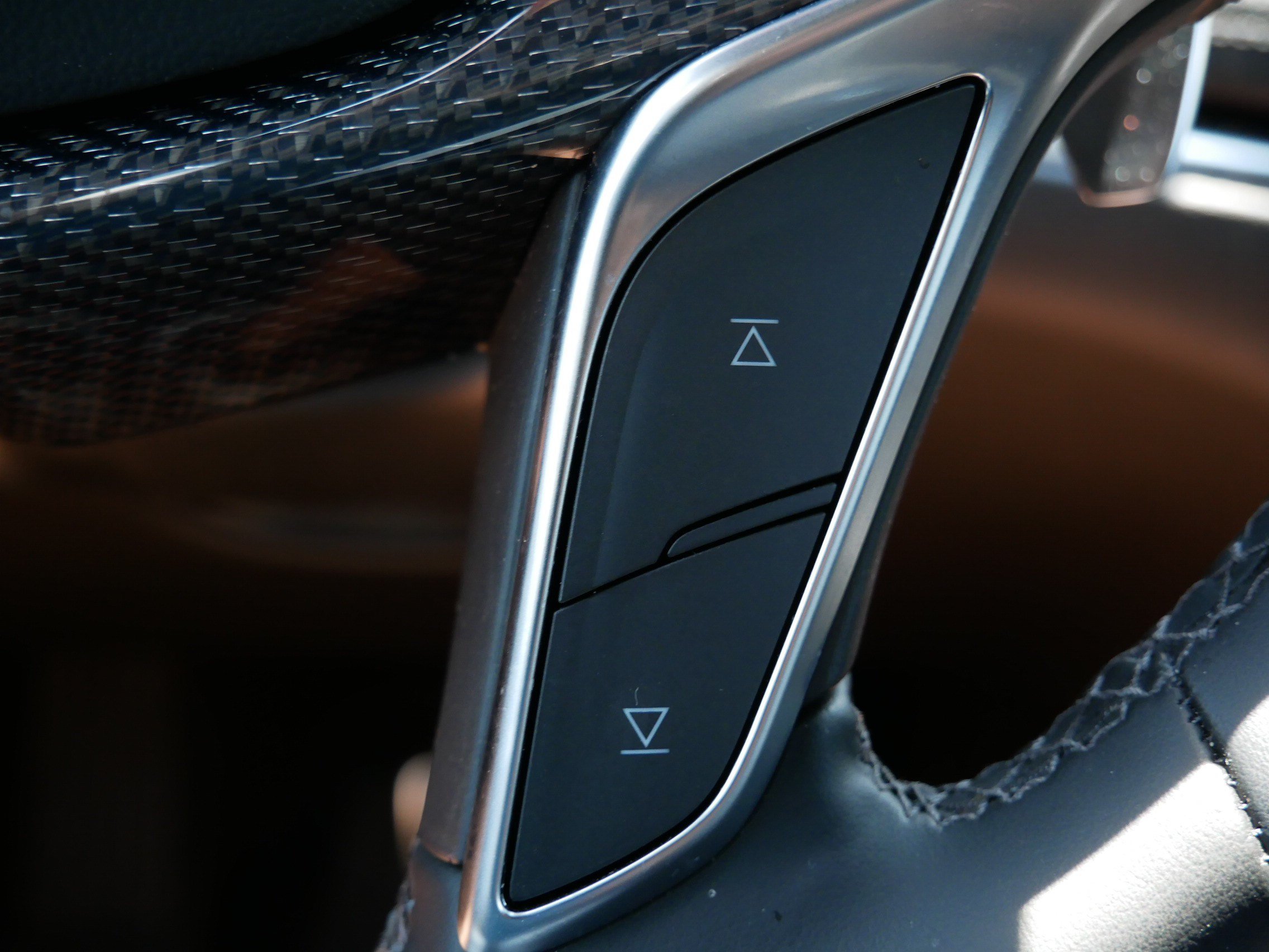 Certified 2025 Cadillac XT5 Sportv w/ LPO, Floor Liner Package AWD/4WD image 30