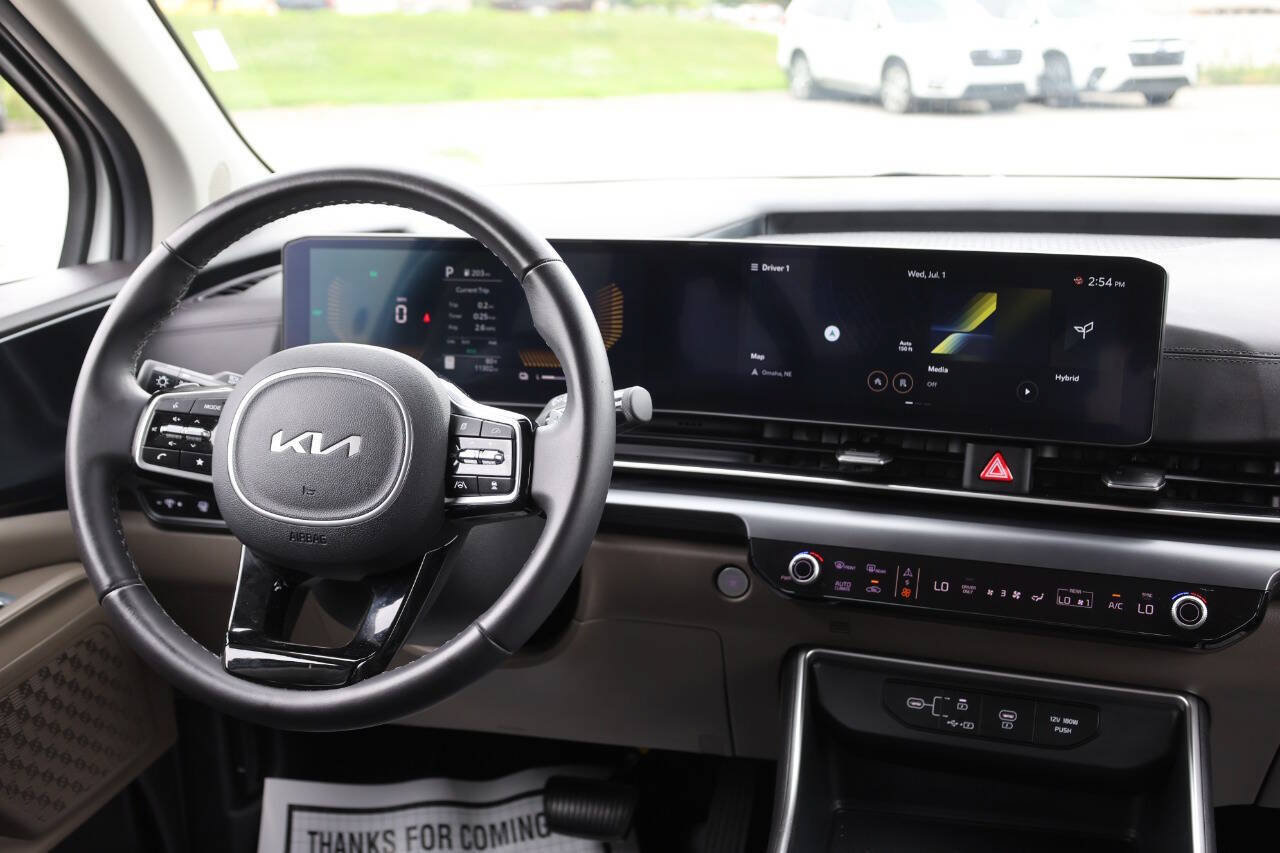 Used 2026 Kia Carnival LXS FWD image 25