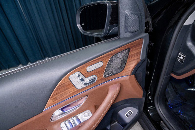 New 2026 Mercedes-Benz GLS 450 4MATIC image 12