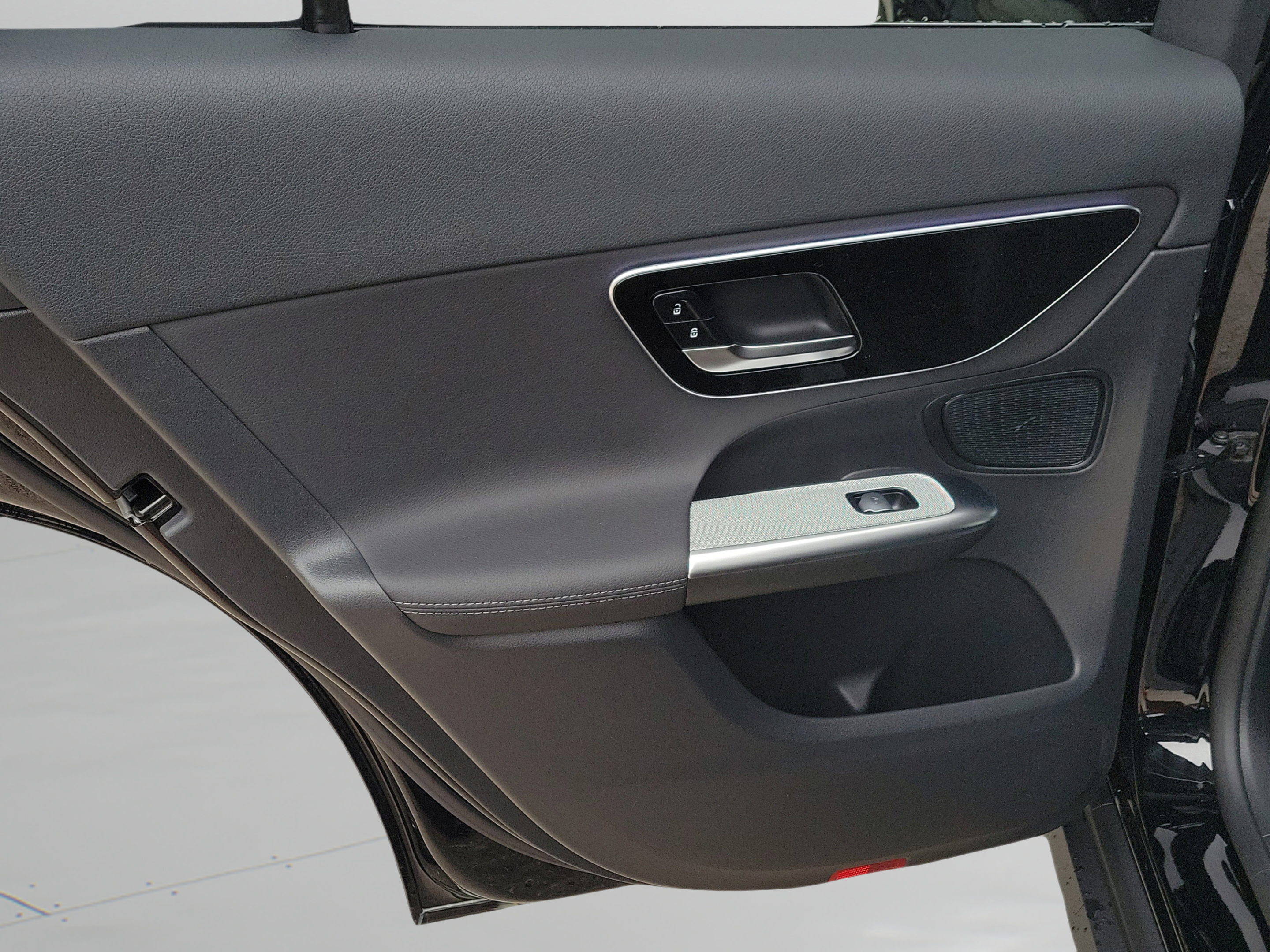 Certified 2026 Mercedes-Benz GLC 300 image 7