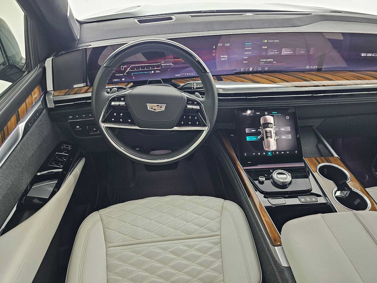 Certified 2025 Cadillac Escalade Sport Platinum w/ LPO, Floor Liner Package AWD/4WD image 21
