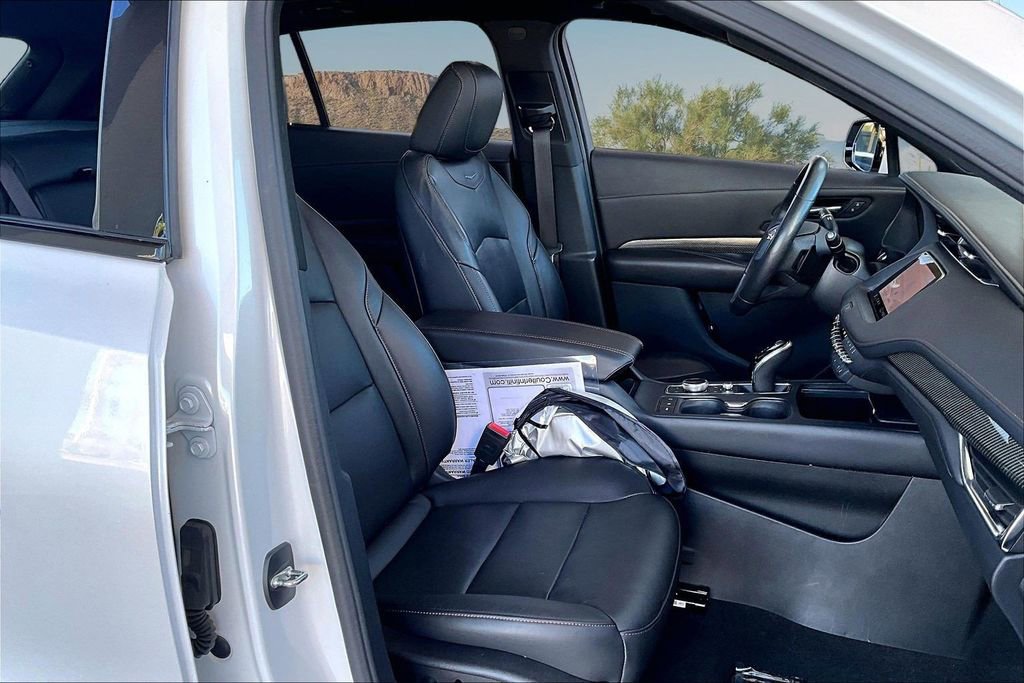 Used 2022 Cadillac XT4 Sport w/ Comfort Package image 7