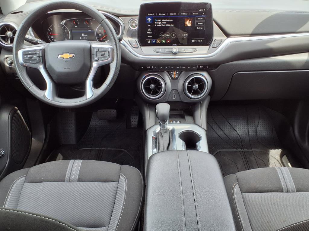 Certified 2023 Chevrolet Blazer LT w/ Convenience Package image 10