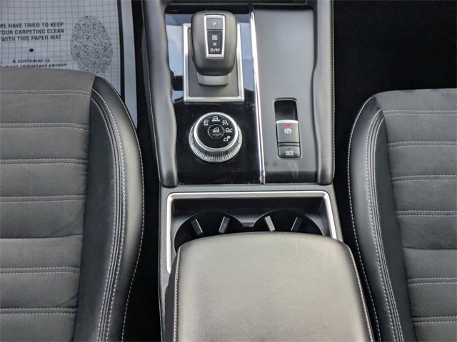 Used 2024 Mitsubishi Outlander FWD image 21