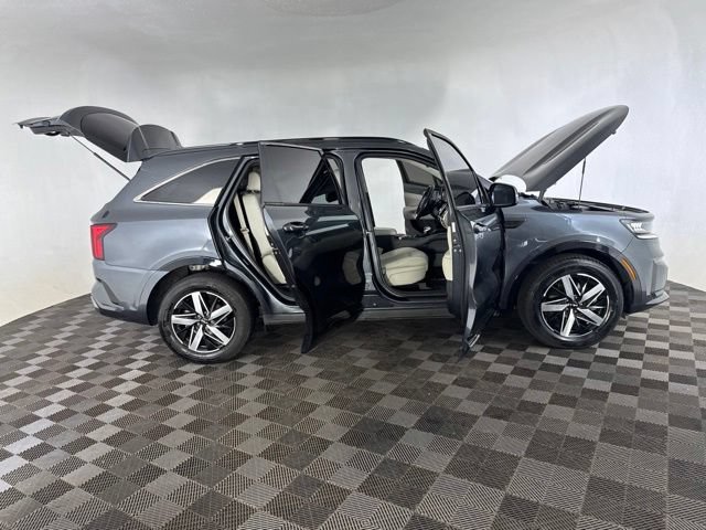 Used 2023 Kia Sorento S w/ Panoramic Sunroof Package FWD image 13