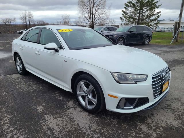 Used 2019 Audi A4 2.0T Premium w/ Convenience Package image 4