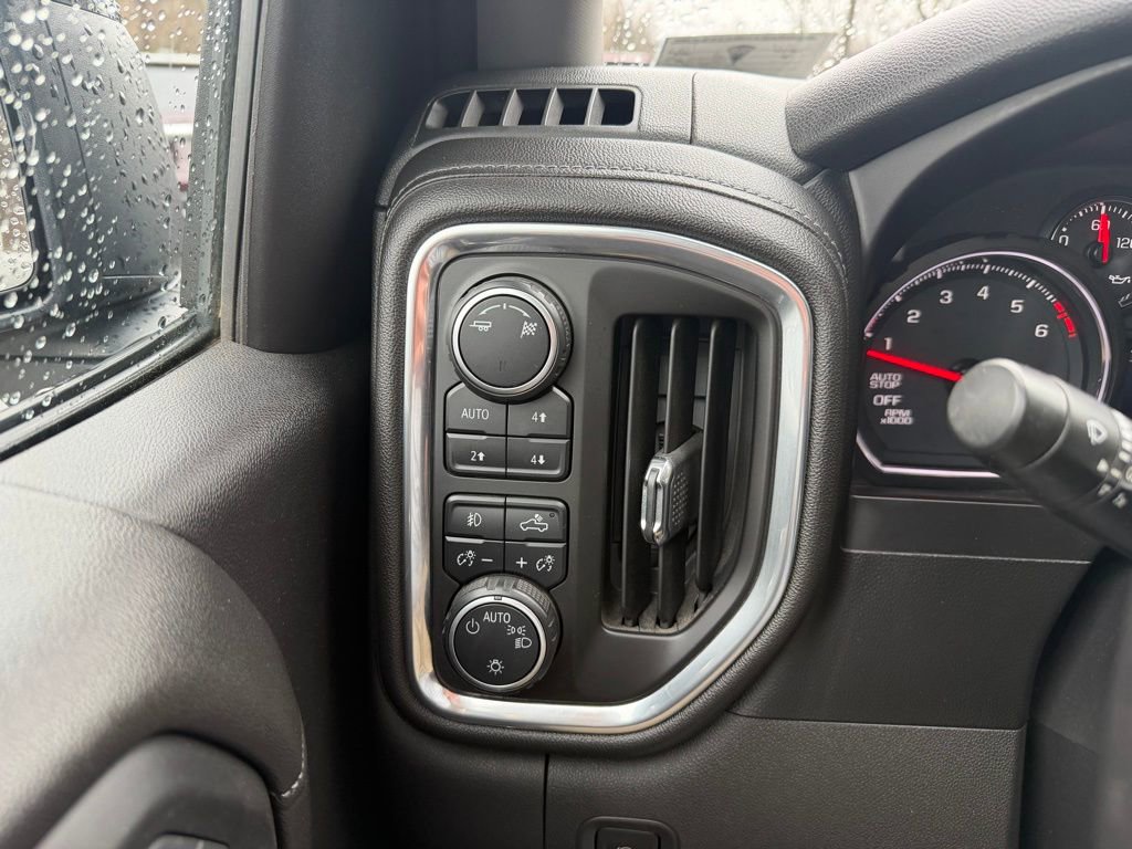 Used 2019 Chevrolet Silverado 1500 RST w/ All-Star Edition image 28