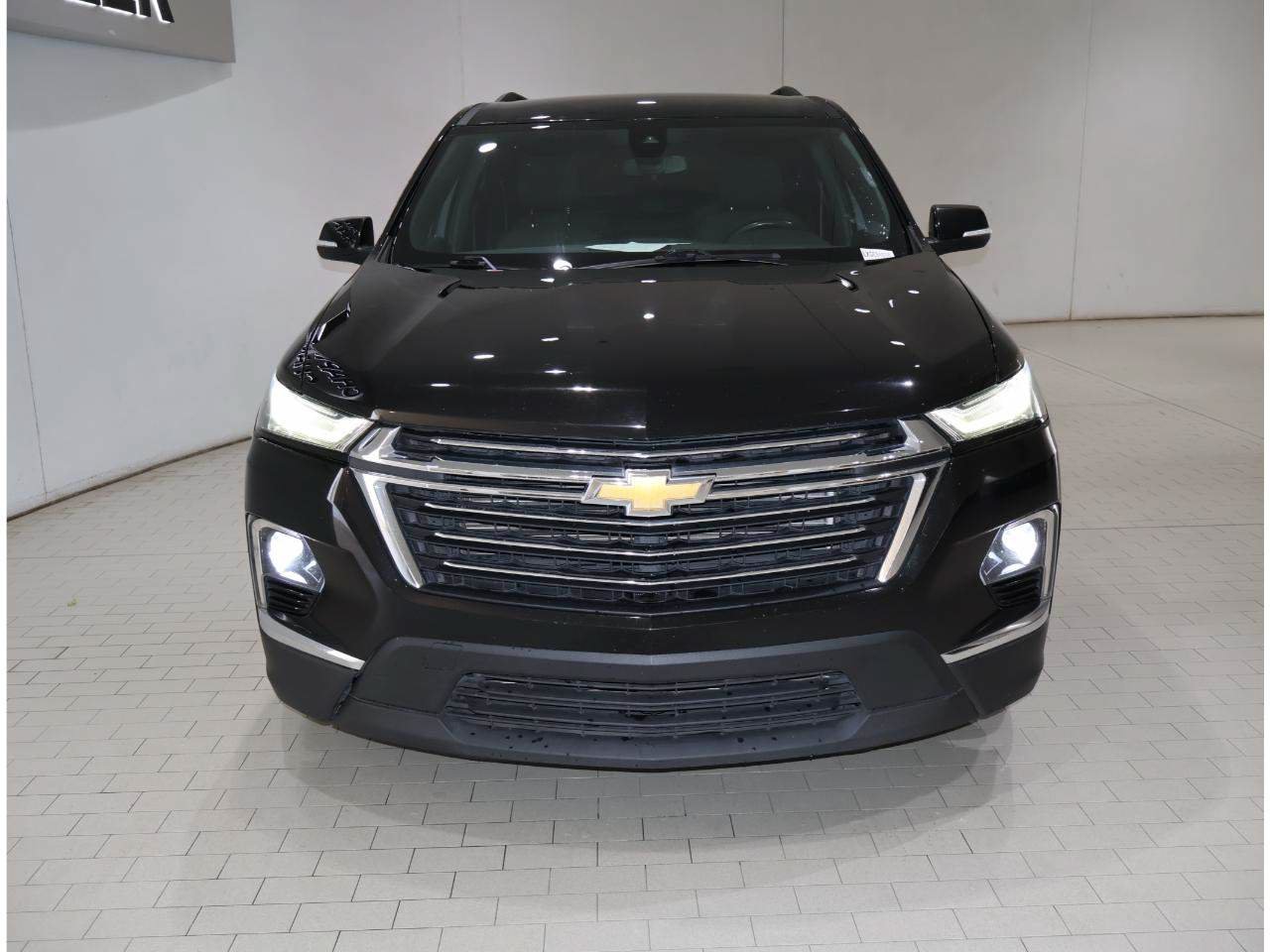 Used 2023 Chevrolet Traverse LT FWD image 9