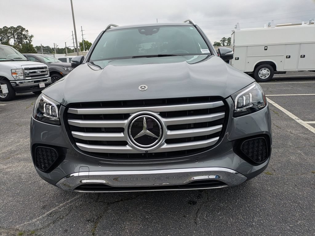Used 2025 Mercedes-Benz GLS 450 4MATIC image 9
