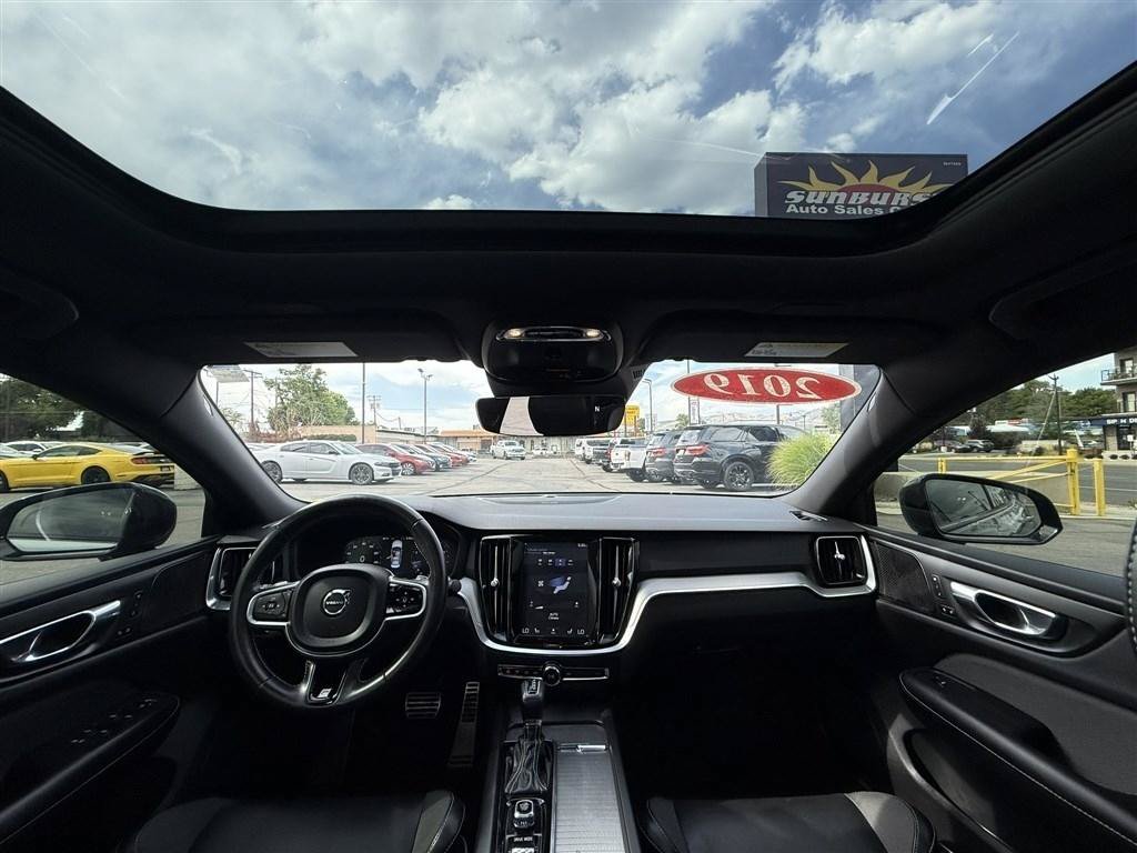 Used 2019 Volvo S60 T5 R-Design FWD image 24