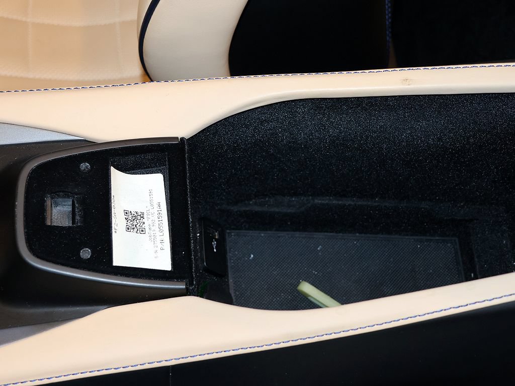 Certified 2020 Ferrari Portofino RWD image 81