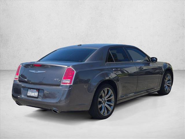 Used 2014 Chrysler 300 S RWD image 5